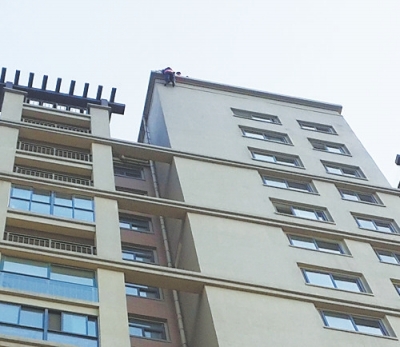 18楼跳下那一霎保安拉住他的手 - 行业新闻 - 必发bifa